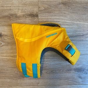 Ruffwear doggy life vest size S